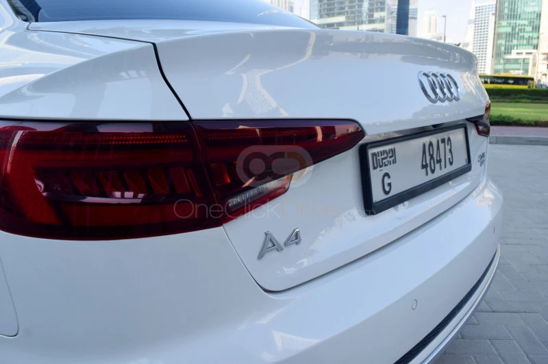 Blanco Audi A4 2019 for rent in Dubai 8